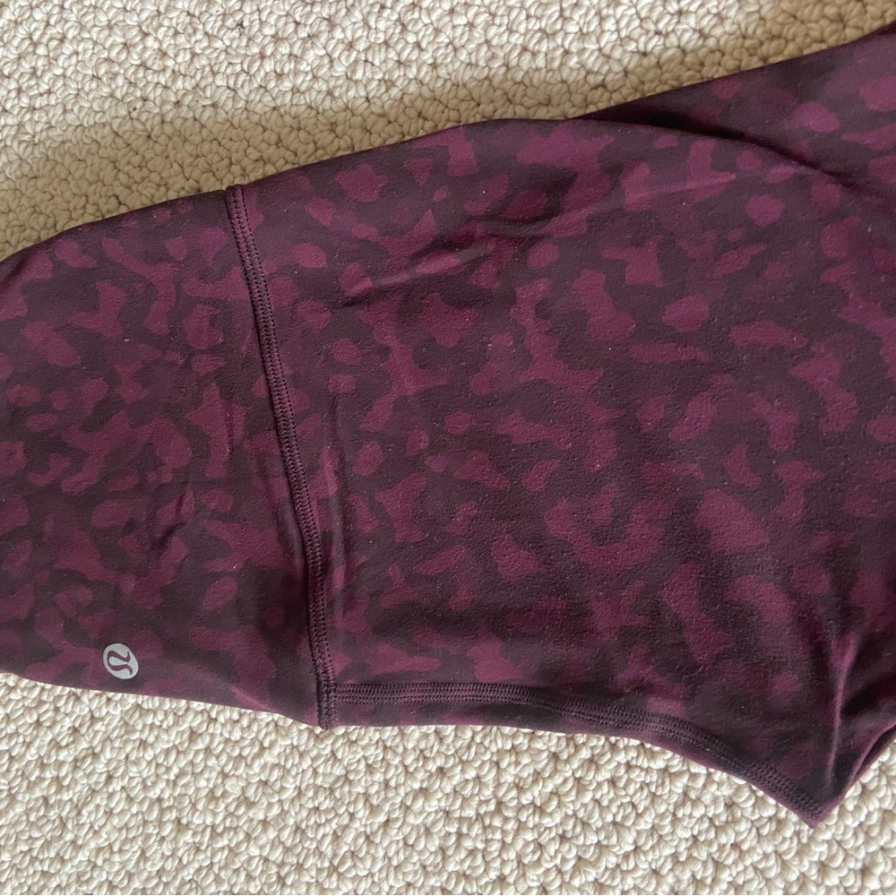 Size 4 Lululemon Align legging 7/8th length.